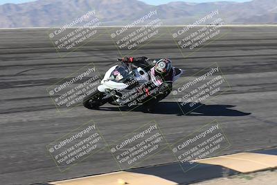 media/Jan-16-2026-CVMA Friday Practice (Fri) [[6f2bf47531]]/5-Racer 4-Trackday1/Session 2 (Bowl)/